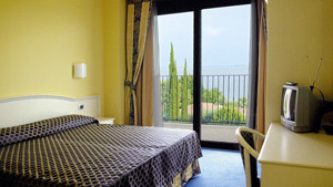 HOTEL RIVA DEL SOLE immagine n.3