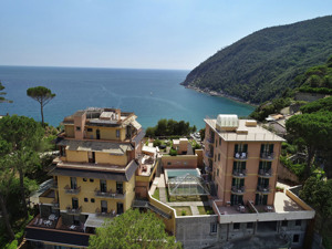 HOTEL MONDIAL immagine n.2