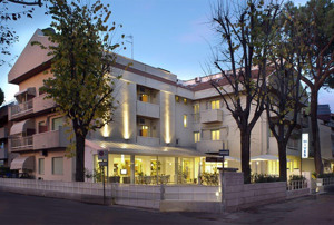 HOTEL NIVES - RICCIONE immagine generale