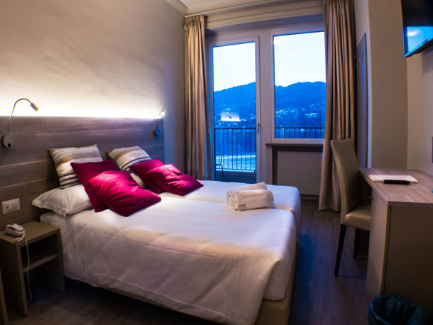 HOTEL BAZZONI immagine generale