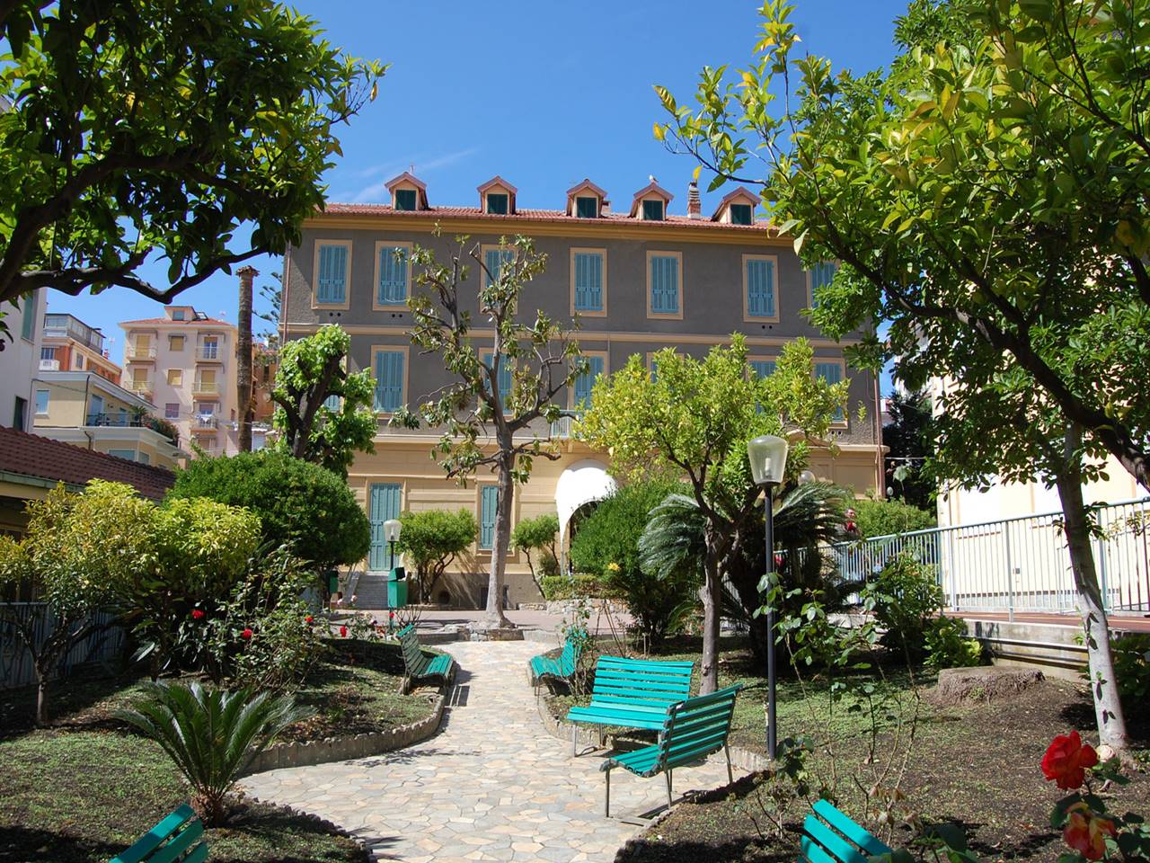 HOTEL VILLA SOPHIA ***S SANREMO (IM) Eurospin Viaggi HOTEL VILLA SOPHIA ***S SANREMO (IM) Eurospin Viaggi