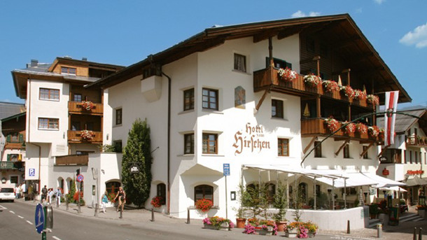 <p style="text-align: justify;"><em>L'Hotel Olisamir si trova a Cavedago, sull'Altopiano della Paganella, in posizione strategica per intraprendere numerose escursioni.&nbsp;Semplice struttura a gestione famigliare, dispone di palestra e centro benessere con piscina, sauna, bagno turco, percorso kneipp e docce emozionali.</em></p> immagine generale