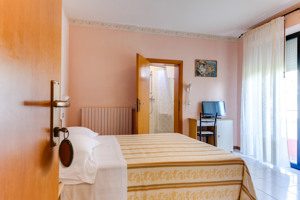 HOTEL SORRISO immagine n.3