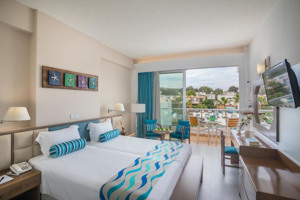 CAVO MARIS BEACH HOTEL immagine n.2
