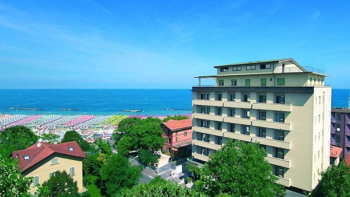HOTEL ACROPOLIS