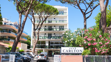 HOTEL CARLTON