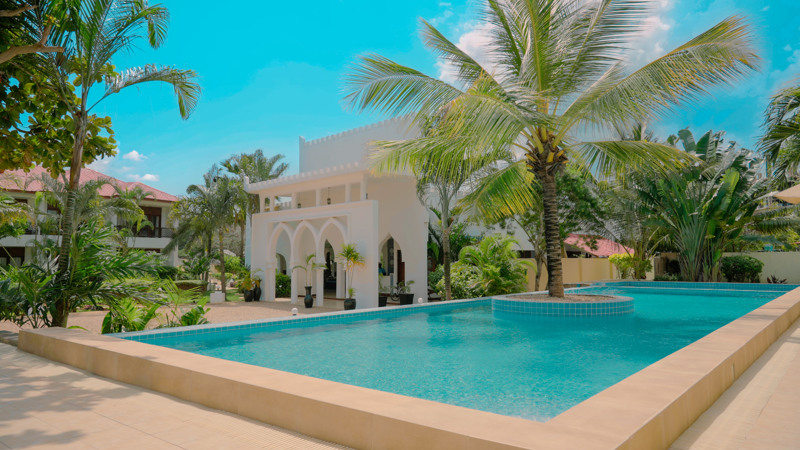 AHG HISIA NUNGWI EXPERIENCE HOTEL
