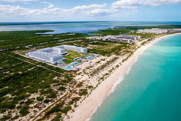 RIU LATINO immagine generale
