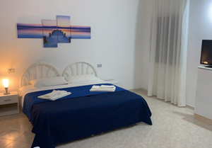 VIOLA CLUB VILLAGE immagine n.3