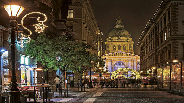 MERCATINI DI NATALE A BUDAPEST immagine generale