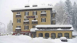 HOTEL ROMANDA immagine n.2