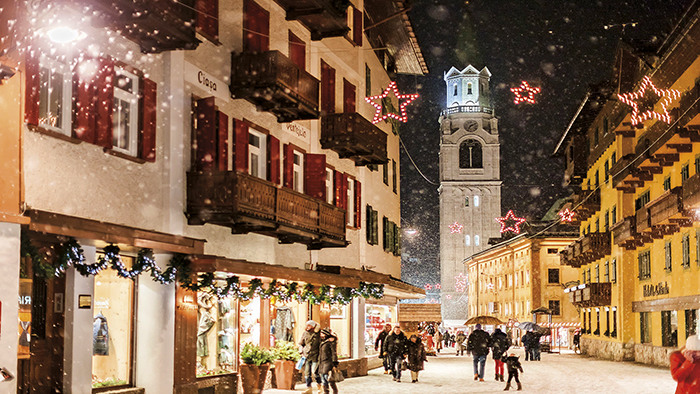 HOTEL CORONA *** Cortina d'Ampezzo (BL) | Eurospin Viaggi