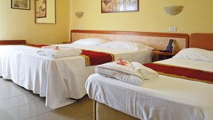 HOTEL CAROLIN immagine n.2