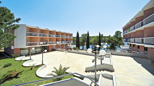 CENTINERA RESORT & CAMPING immagine n.2