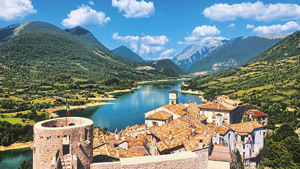 TOUR ABRUZZO IN VESPA E BICI immagine n.2