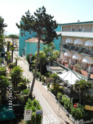HOTEL VILLA ROMA immagine n.2