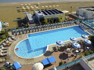 HOTEL LUNGOMARE - CESENATICO immagine n.3