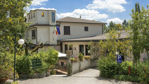 COUNTRY HOTEL LE ROCCE immagine n.2