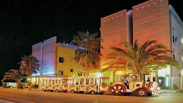 ALOHA PARK HOTEL immagine generale