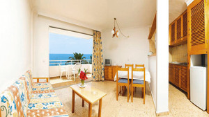 APPARTAMENTI GREEN LINE BON SOL IBIZA immagine n.2