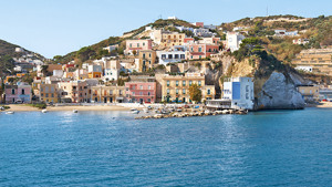 TOUR LA RIVIERA DI ULISSE E PONZA immagine n.2
