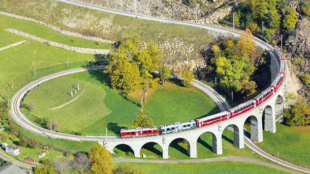 TOUR PASQUA E TRENINO ROSSO DEL BERNINA immagine n.6