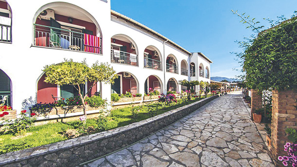 ILIADA BEACH HOTEL immagine generale