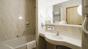 HOTEL ALPENHOTEL WEITLANBRUNN immagine n.3