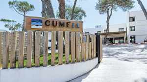 CUMEJA BEACH HOTEL immagine n.2