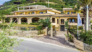 HOTEL CANNAMELE RESORT immagine n.2