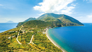 MINI TOUR ISOLE EOLIE - MERCOLEDI' immagine n.2