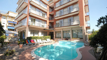 HOTEL KRISTAL