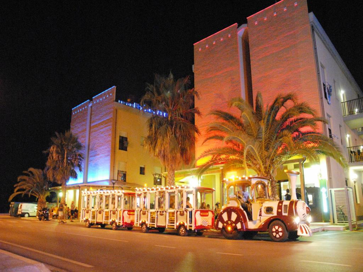 ALOHA PARK HOTEL — foto 2