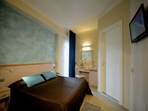 HOTEL OLYMPIC immagine n.3