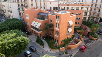 HOTEL ARTEMIS