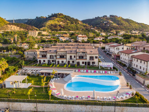 SENTIDO MICHELIZIA TROPEA RESORT immagine n.3