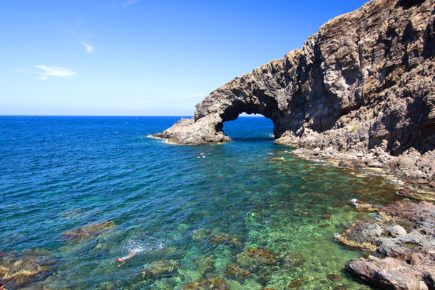 marina yachting hotel pantelleria