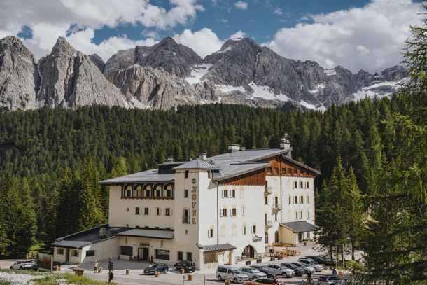 B&B HOTEL PASSO TRE CROCI CORTINA immagine generale