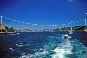 PONTI E FESTIVITA' A ISTANBUL immagine n.3