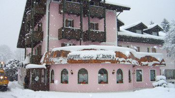 HOTEL AURORA